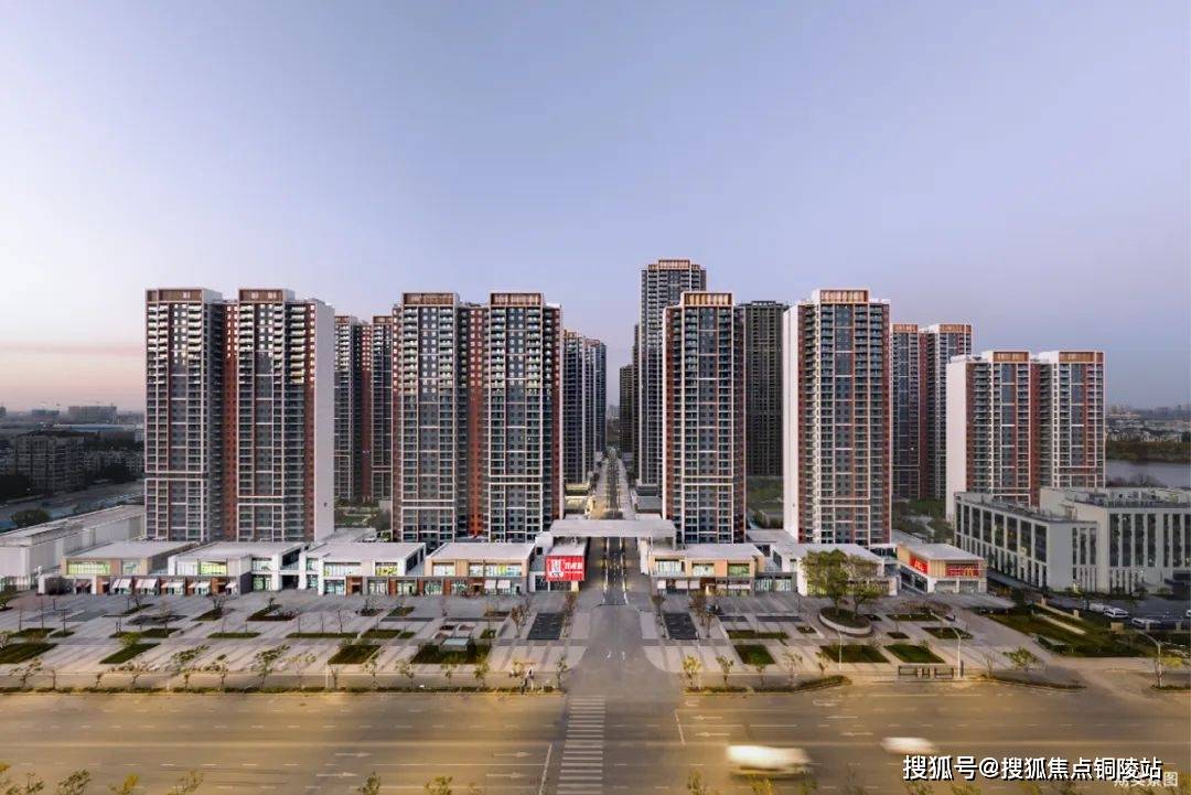 东西湖华润最新动态，变化中的力量，自信与成长的旋律揭秘