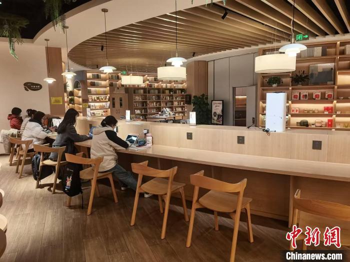 最新式的店,最新式的店，科技璀璨，生活焕然一新
