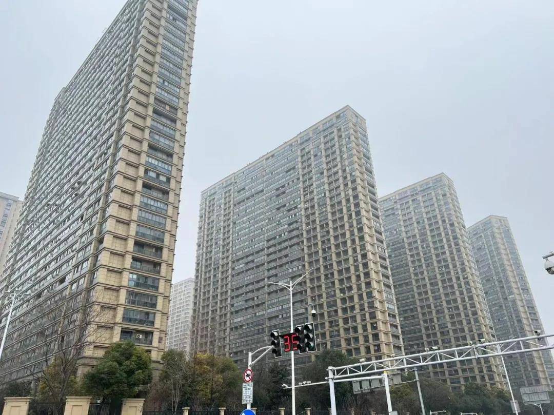 上海安置房价格揭秘，小巷深处的特色小店房价探秘