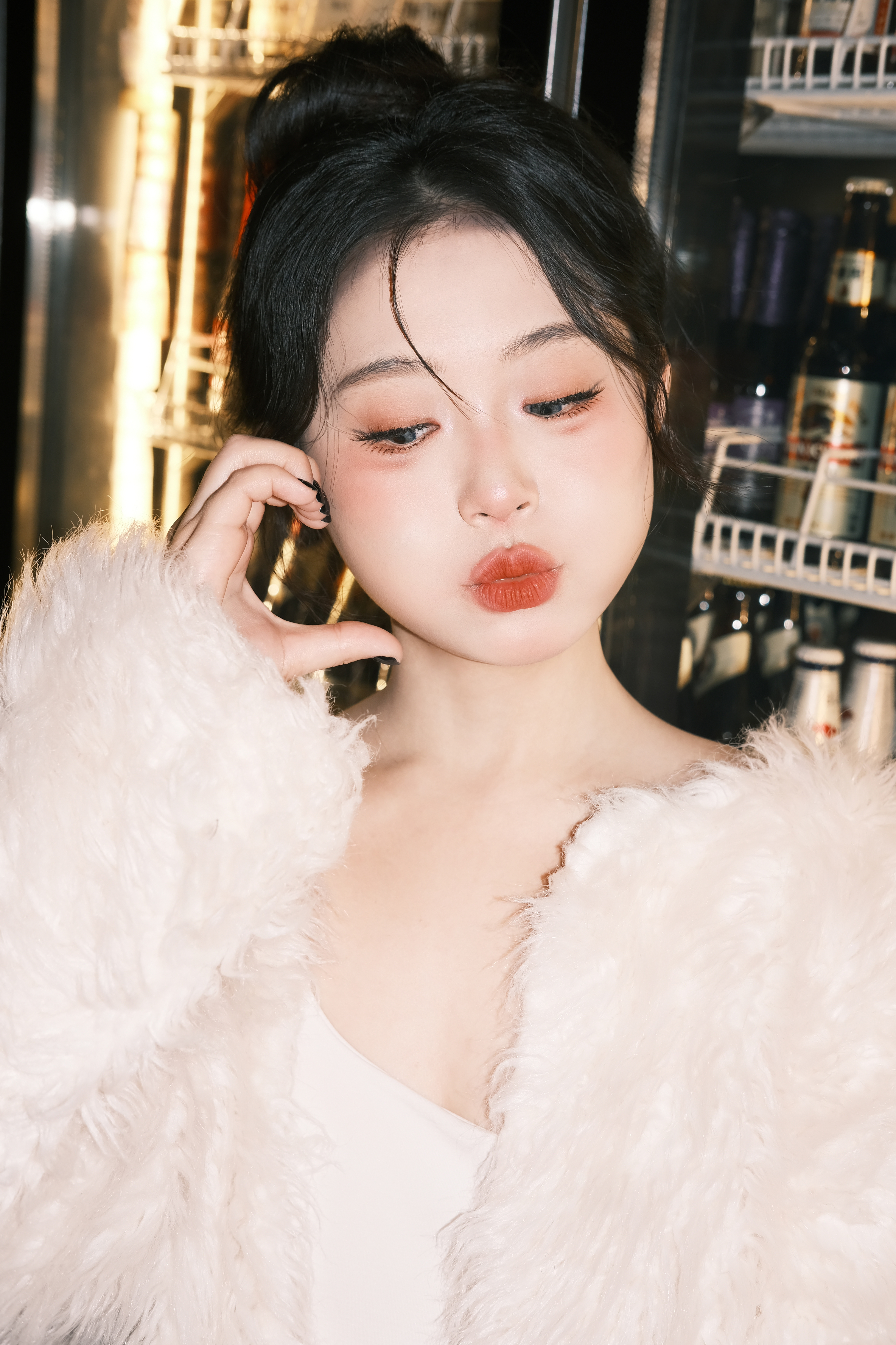 聚焦网红女明星现象，多元维度探究背后的故事
