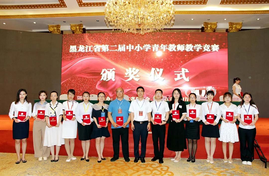 2025年高科技产品精选语文素材，跨越时空的科技之韵